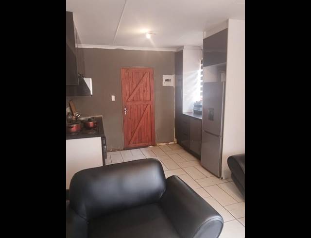 3 BEDROOM HOUSE FOR SALE IN LUFHERENG